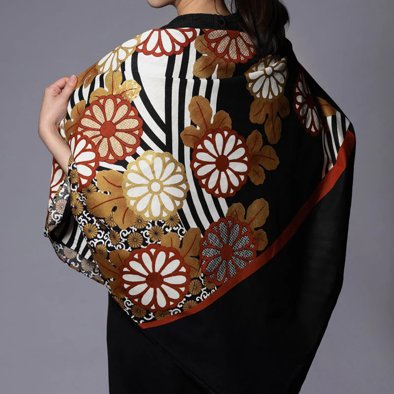Furoshiki - Setsugekka, Kimono with Chrysanthemum on Flowing Water Pattern (Large, 120cm)