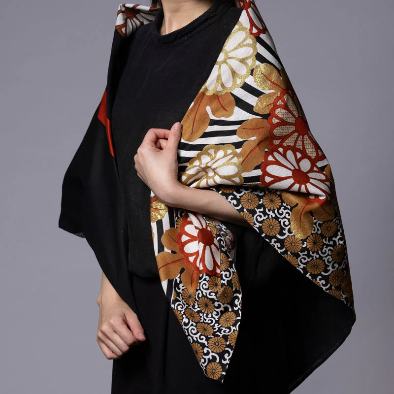 Furoshiki - Setsugekka, Kimono with Chrysanthemum on Flowing Water Pattern (Large, 120cm)