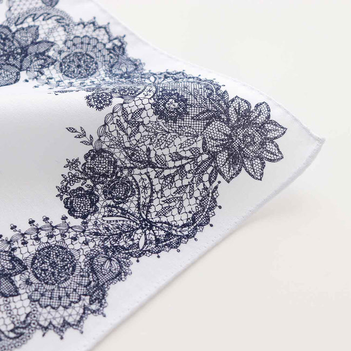 Handkerchief (Heart Lace) – CLASSICS the Small Luxury