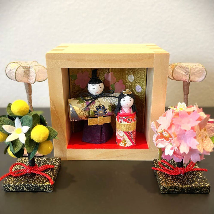 Hina-Matsuri Set (Hina dolls in Masu)