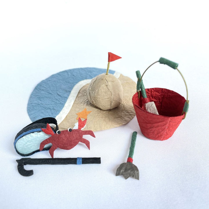 Miniature ornament (Beach Play)