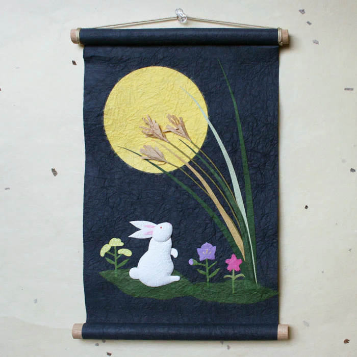 Seasonal hanging scroll (Moon-Viewing Rabbit)