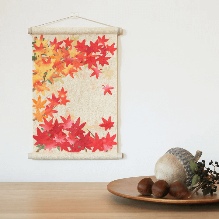 Seasonal hanging scroll (Autumn Leaves).
