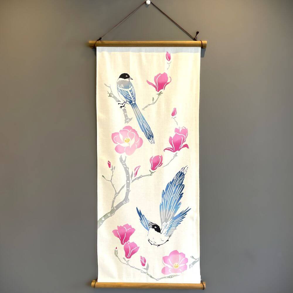 Tenugui (Magnolia and Azure-winged Magpie).